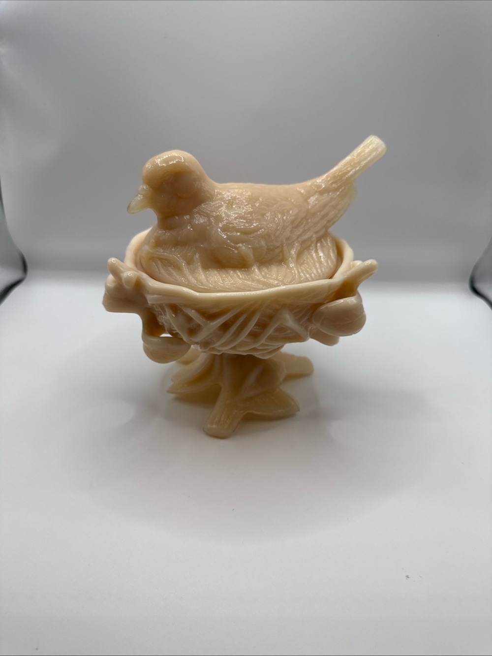 Westmoreland Cream Bird on Nest Trinket Dish